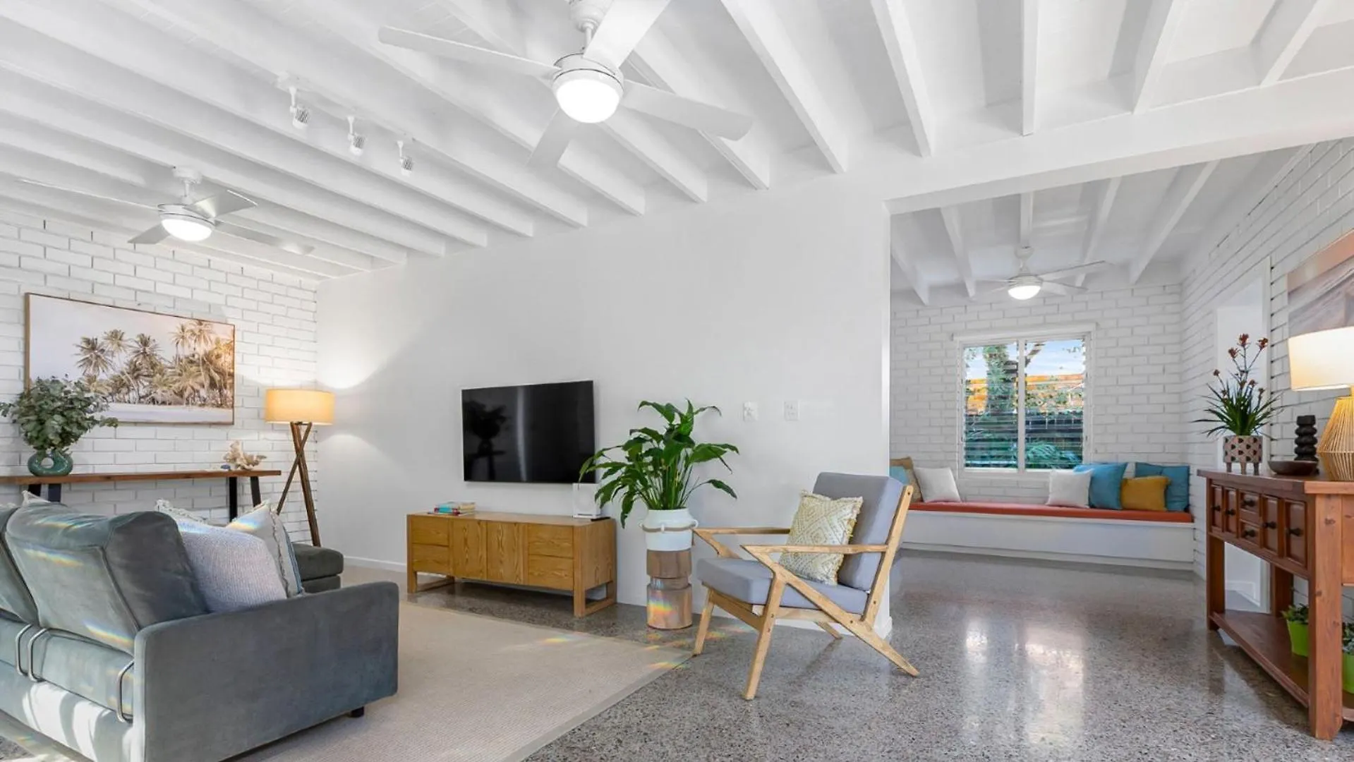 Holiday home Elanda St Home Luxurious Beachside Living Sunshine Beach