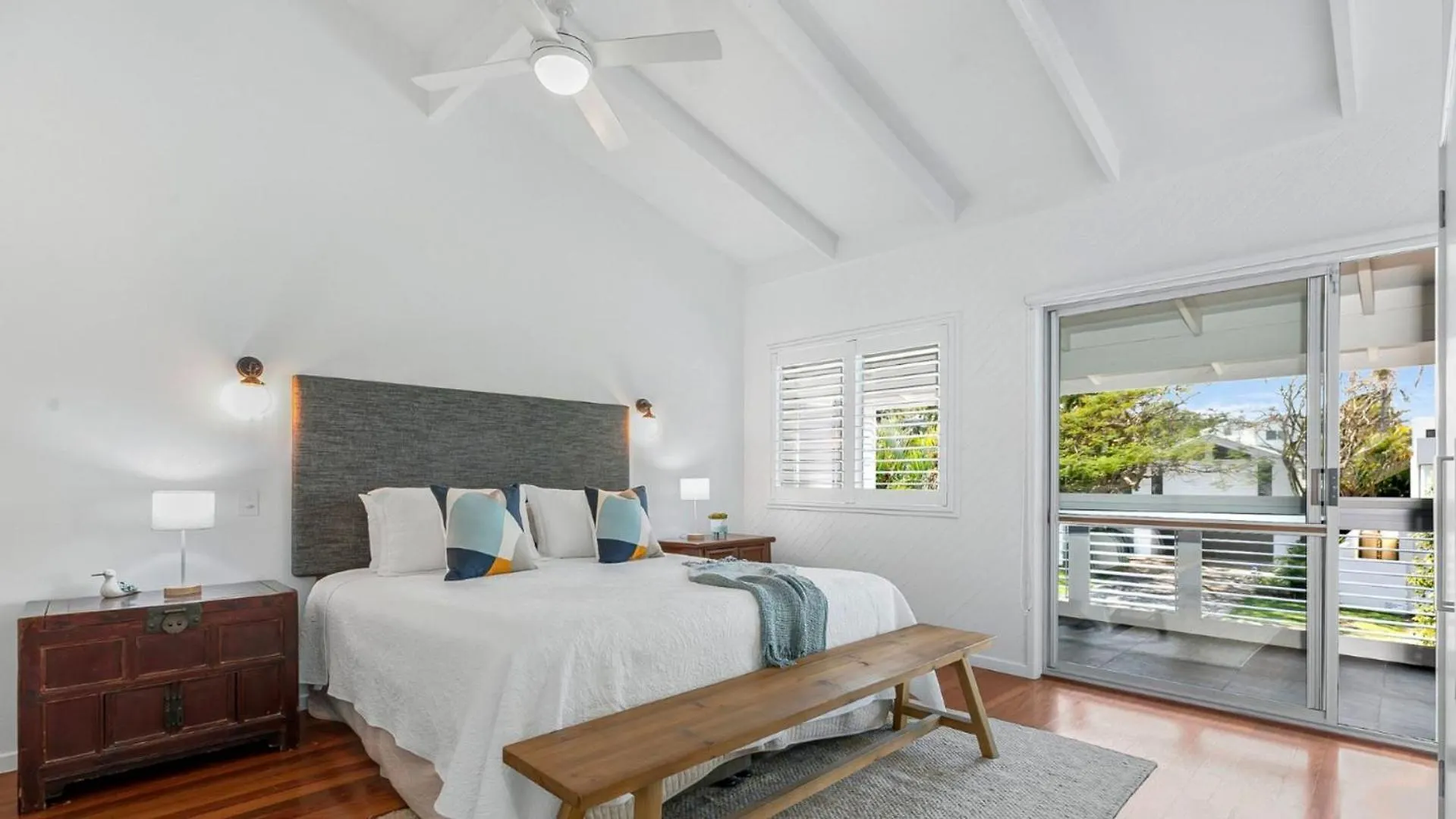 Elanda St Home Luxurious Beachside Living Sunshine Beach Holiday home